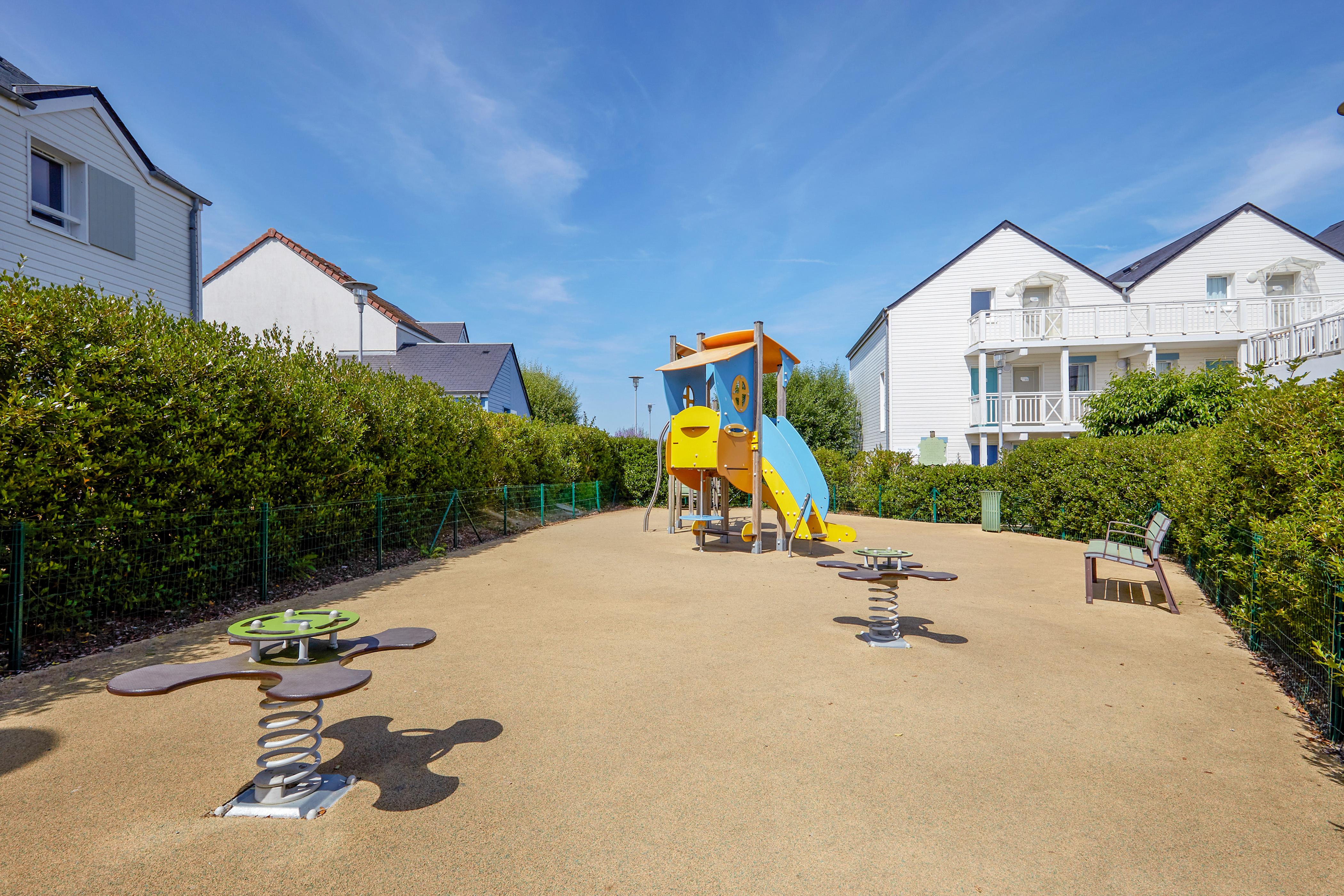Pierre & Vacances Residence Le Chant Des Oiseaux Courseulles-sur-Mer Εξωτερικό φωτογραφία